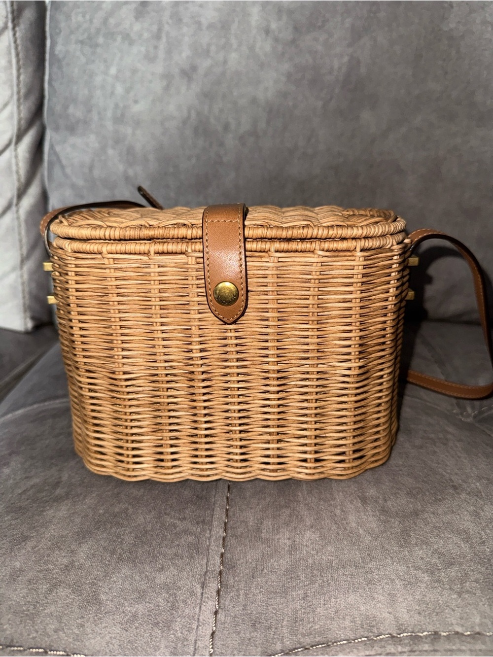 New Saint Laurent wicker vanity bag - Picture 1 of 8